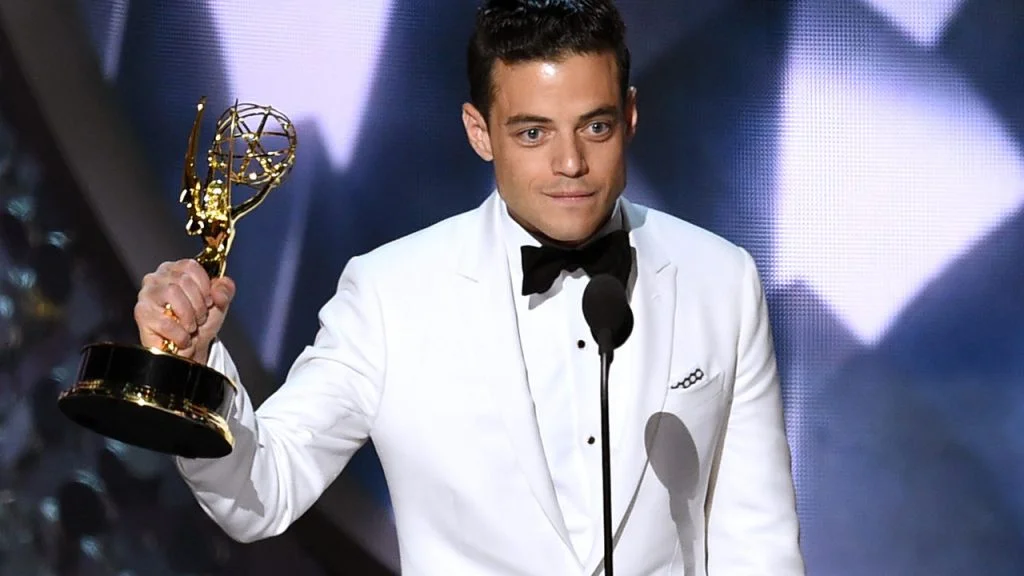Rami Malek accepts Outstanding Lead Actor Kevin WinterGetty Images Planet Earth finally embraces the Geek Tribe, due to digital revolution.
