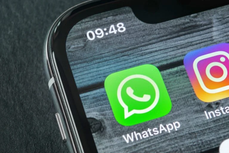 WhatApp’s Take it or Leave it New Privacy Policy & Other chat alternatives.