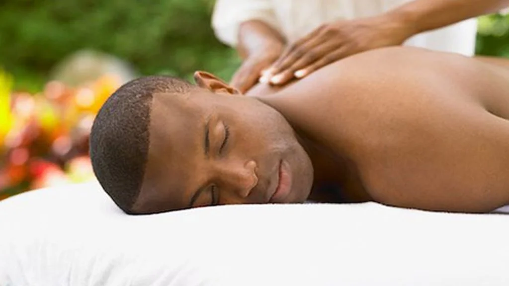 Spa 14 Thoughtful Valentines day Gift Ideas for Nigerian Men