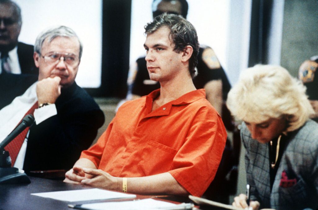 Jeffrey Dahmer attorneys hearing Milwaukee Wisconsin August 22 1991 The 15 most brutal serial killers of all time