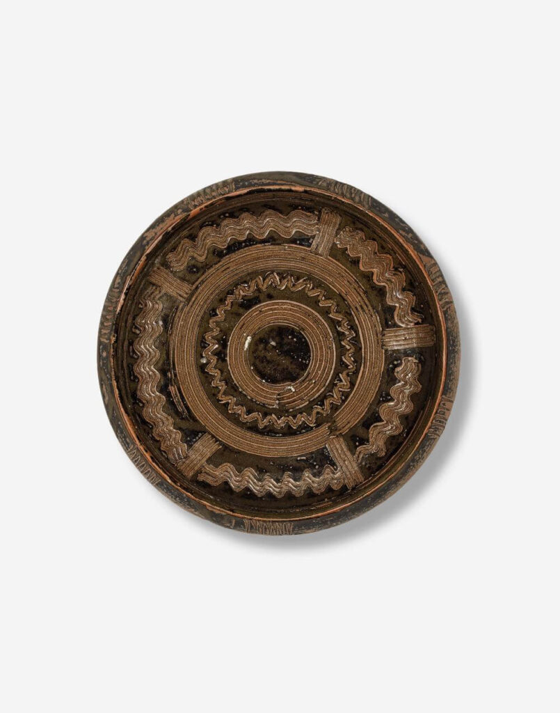 H22141 L348047904 1 The Artistic Legacy of Ladi Kwali: Nigeria’s Pottery Icon